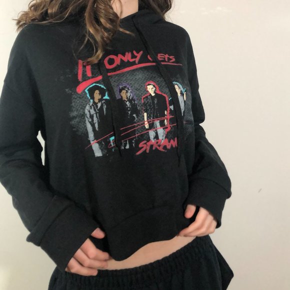 stranger things cropped black hoodie L - Picture 1 of 3